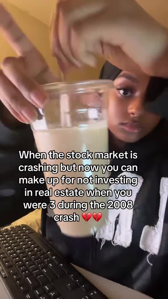 Stock market is crashing yall need to take advantage 🙏🏾🙏🏾 Follow my insta financewithamira‼️🙌🏾🙌🏾 #personalfinanc
