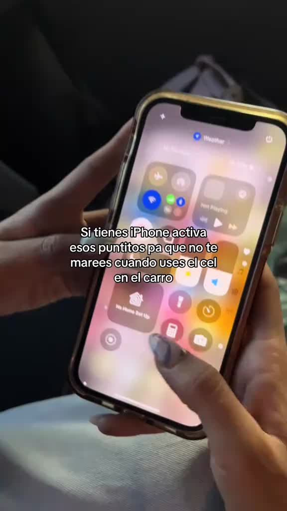 Si eres de los que se marea usando el cel en el carro guarda este hack, activa los puntitos desde el panel, esto en iPho