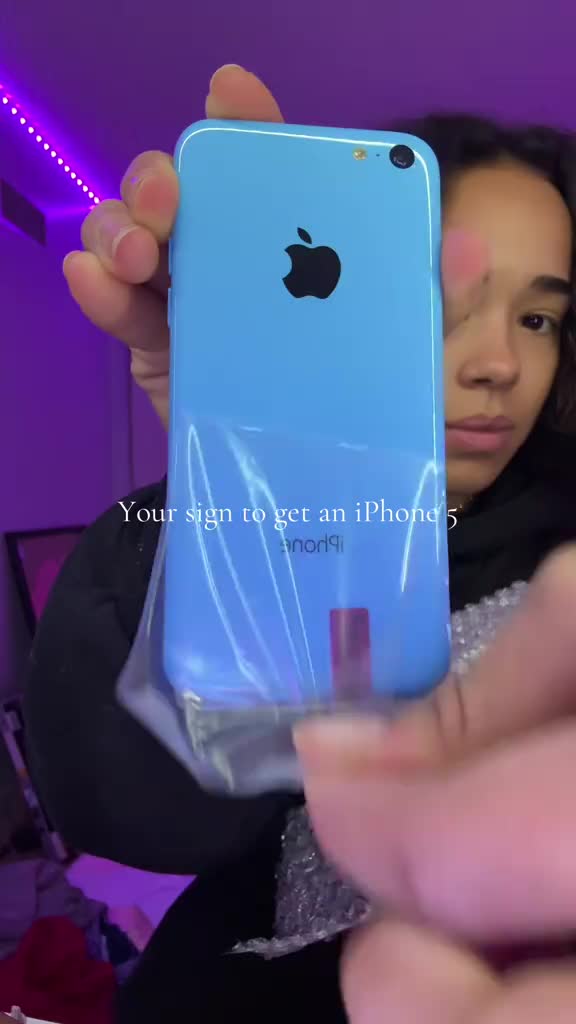 Pictures r ab to BUST DOWNNN #iphone5 #iphoneunboxing #unboxing #nostalgia