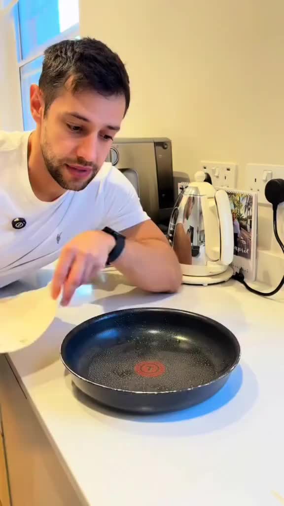 Like to the guide is now in the comments! Enjoy!  -  Tried out this high protein tortilla quiche today and it was absolu