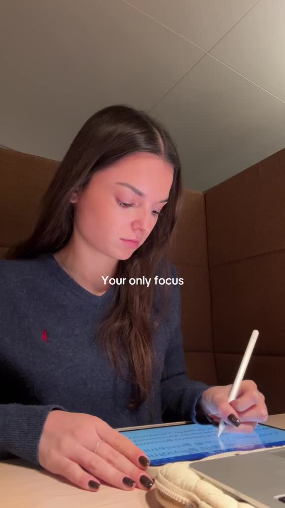 Only focus 👩🏻💻 #studytok #student #study #studyingmotivation #studymotivaton