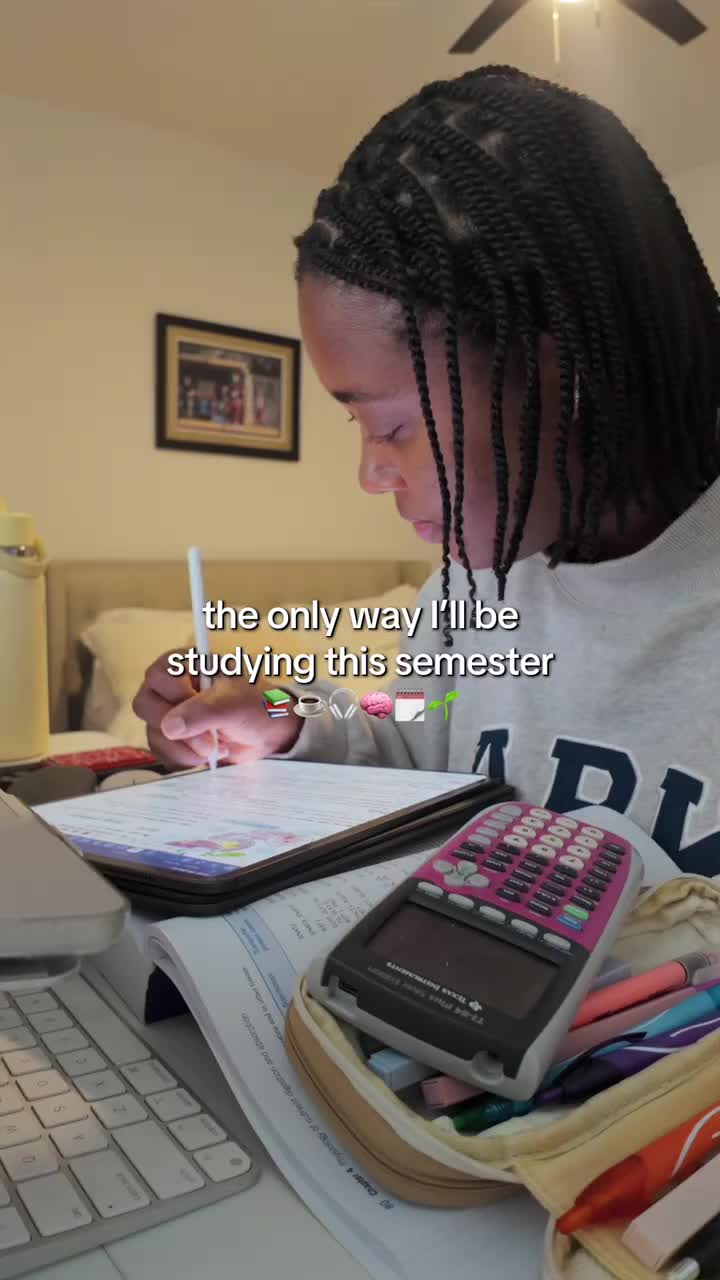 the BEST way to study! 📚☕️🤓 #studyhacks #springsemester #backtoschool #StudyTips #winterbreak