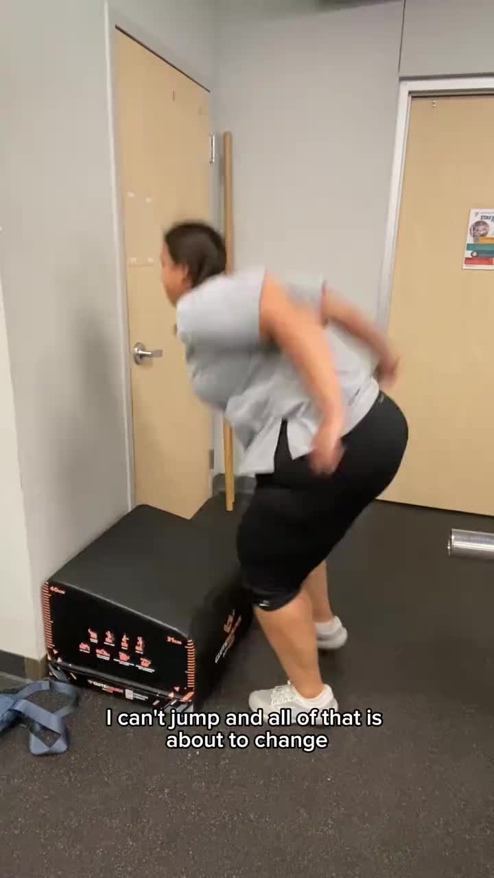 The day I have been waiting for 💪🏾💪🏾😭 #jumping #fitnessjourney #nonscalevictory #fitnessmotivaton #gymmotivation