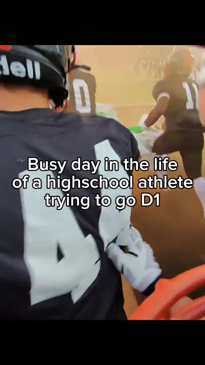 Guys I know I go to bed super early but that’s why I can produce days like this #football #athlete #fyp #dayinthifevlog 