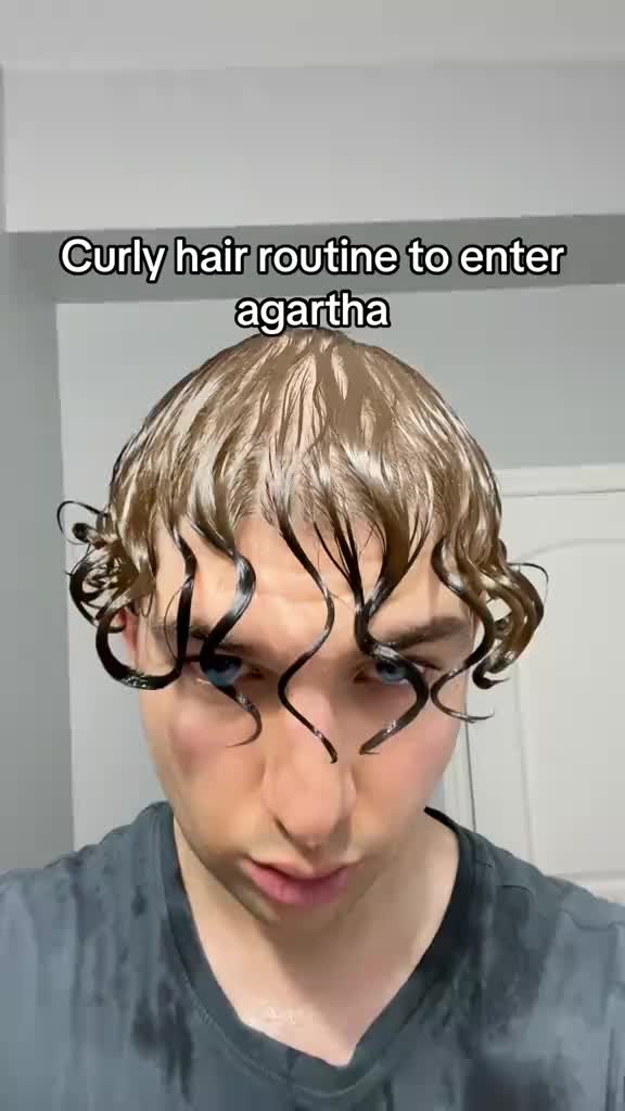 Whoever wants approval to enter must do this routine @BASED #fyp #curlyhair #basedbodyworks #lowdensity #balding