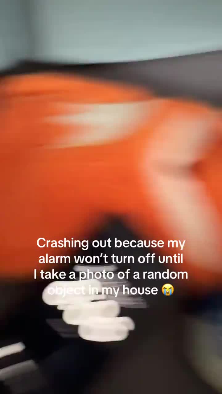 Why is it so loud??? #alarmclock #morningroutine #alarm