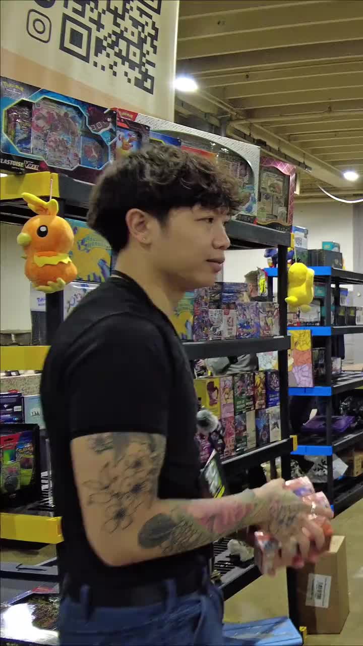Was his drawing worth getting this slab for 65%?! 😱  #pokemon #pokemontcg #tcg #duckbird #vendor
