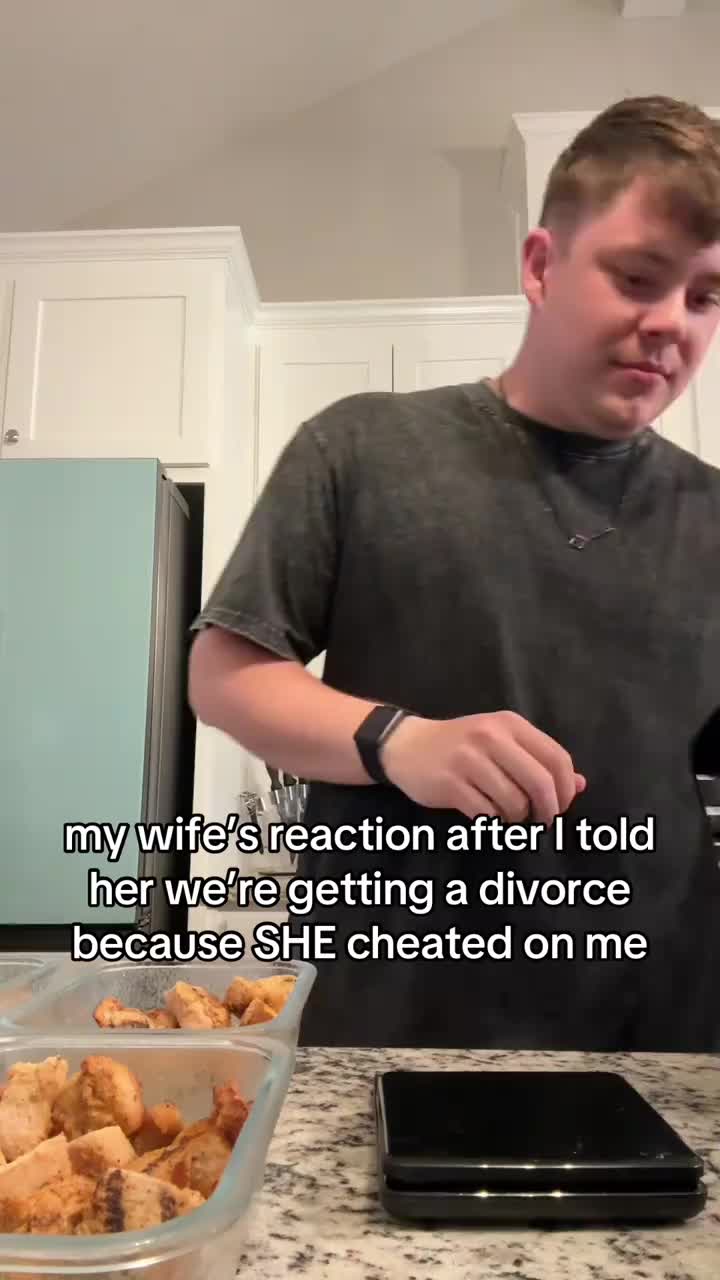 She has officially lost it #cheater #tinder #cheatingwife #caughtcheating #fyp