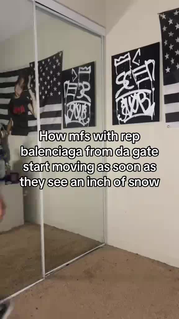 genuinely how they be movin for the larp pic #fyp #fashion #balenciaga #reps #streetwear
