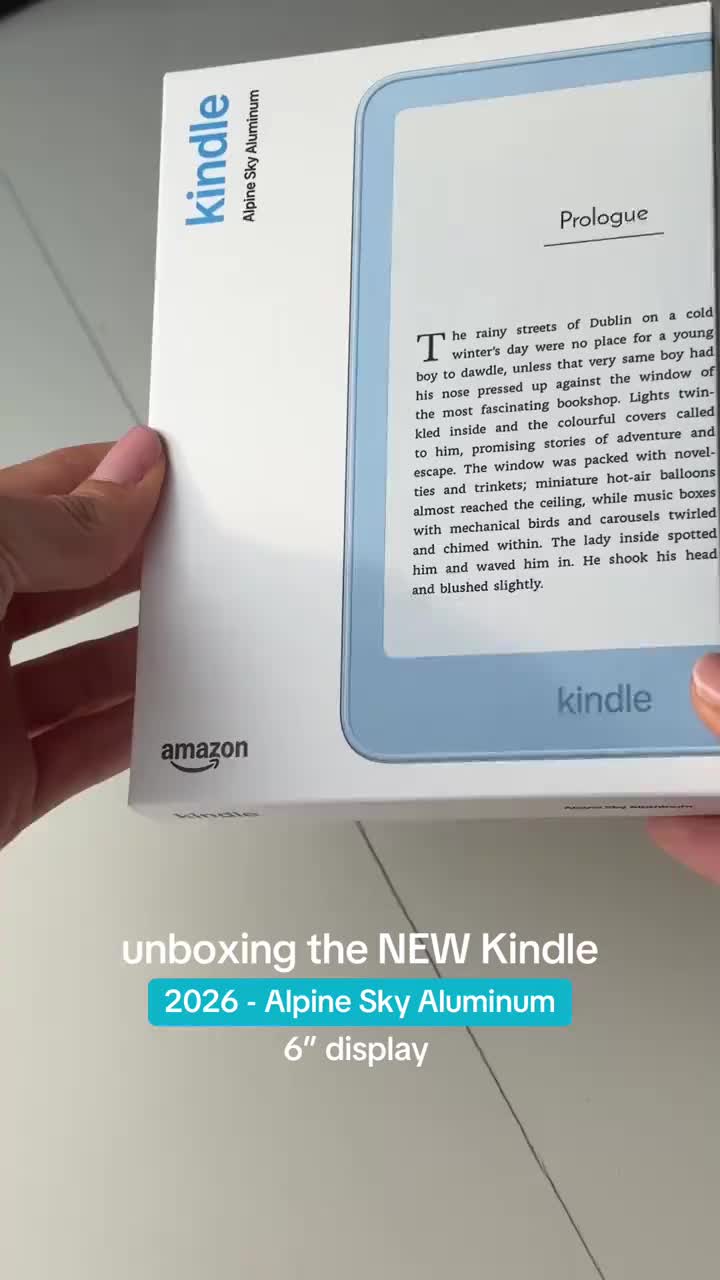 my “something blue” but make it tech 🩵📖✨ unboxing the new Kindle 2026 in Alpine Sky Aluminum and I fear this might be