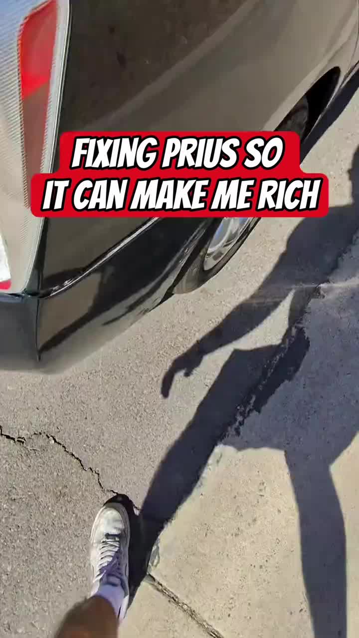 Christian saves the day again… #business #profit #prius #rentalcar #carsoftiktok