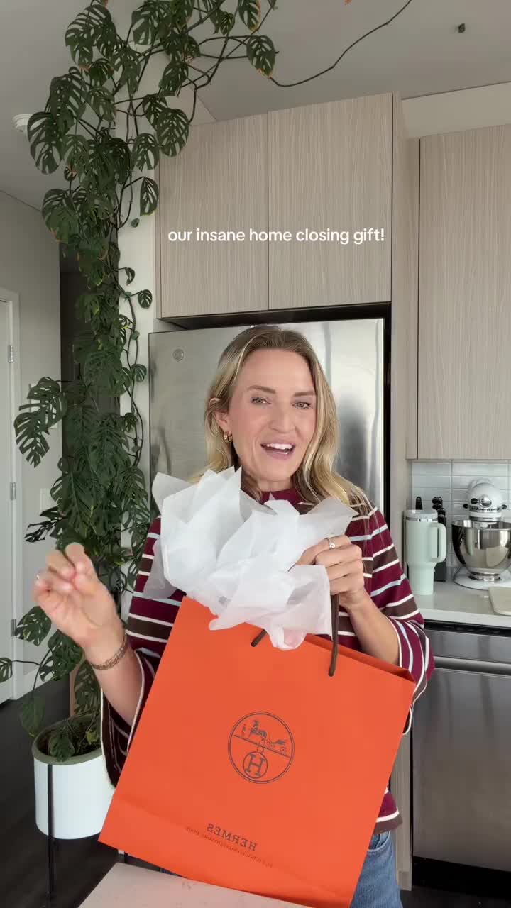 Jill Silverstein is hands down the best real estate agent in Chicago and worked her butt off to make sure we got our dre