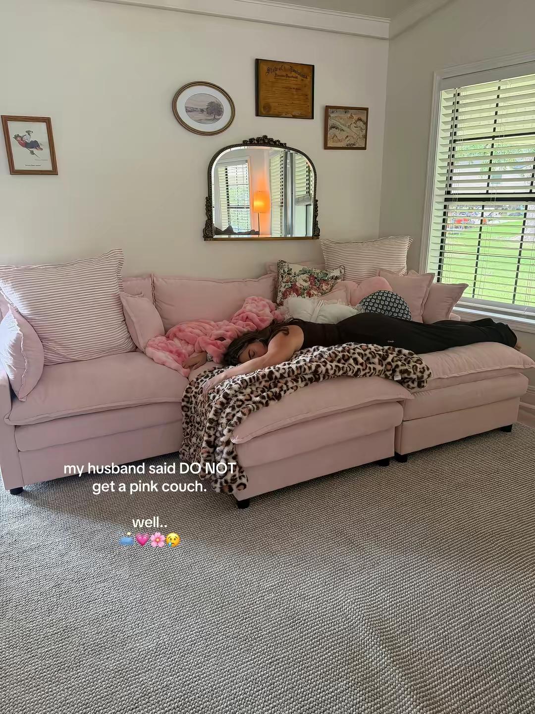 we love our cloud couch 🛋️💗🌸 #cloudcouch #pinkcouch #pinkcloudcouch